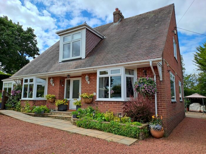 5 Bedroom Detached House For Sale In Dipton Mill Road, Hexham, NE46