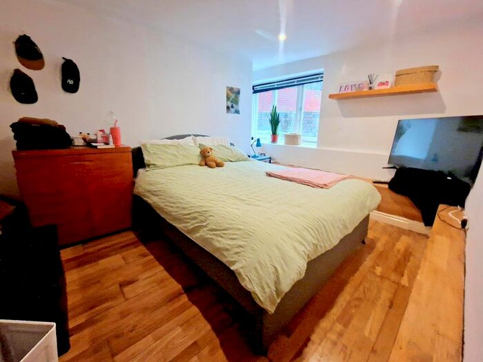 2 Bedroom Flat To Rent In Mountview Road, Crouch End, N4