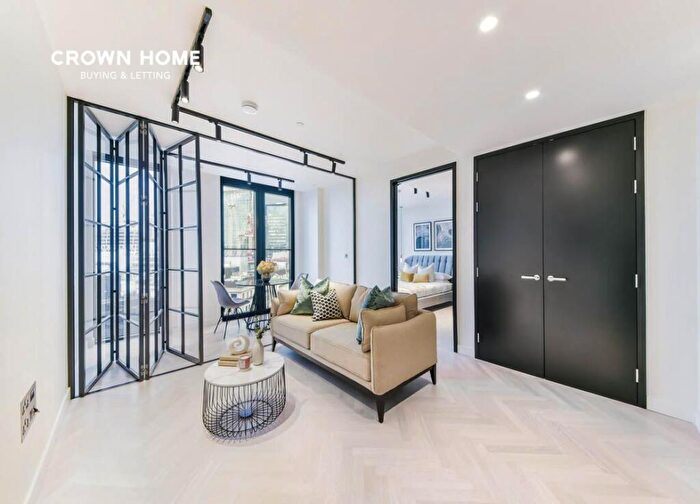 1 Bedroom Apartment To Rent In One Crown Place, Sun Street, EC2A