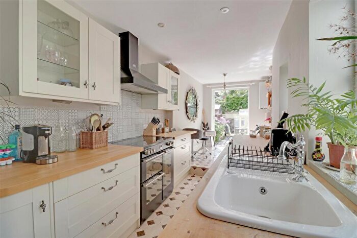 3 Bedroom Terraced House For Sale In Yeo Vale Road, Barnstaple, Devon, EX32