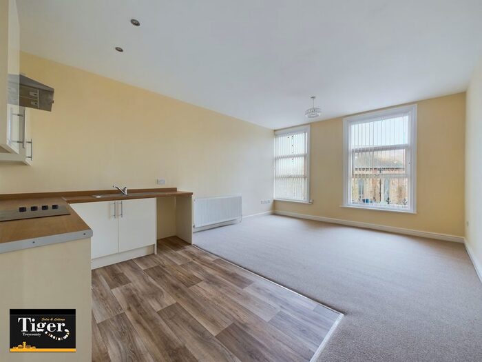 1 Bedroom Flat To Rent In Lord Street, Fleetwood, FY7