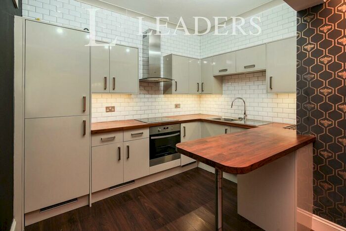 2 Bedroom Apartment To Rent In Brunswick Terrace, BN3