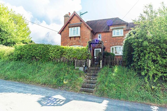 3 Bedroom Semi-Detached House For Sale In Clay Lane, Warningcamp, BN18