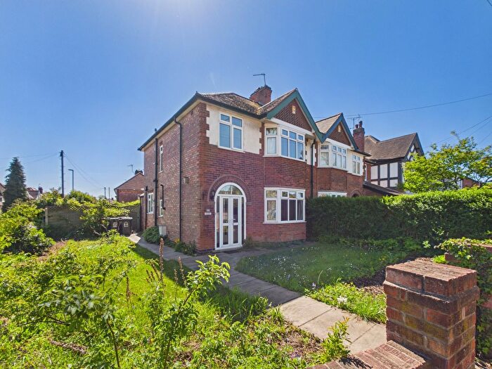 3 Bedroom Semi-Detached House For Sale In High Road, Beeston, Nottingham, Nottinghamshire, NG9