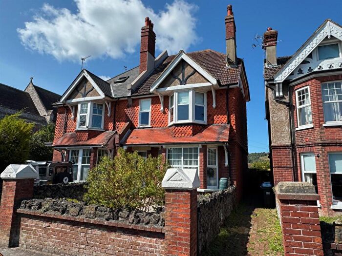 5 Bedroom Semi Detached House For Sale In Willingdon Road, Upperton, Eastbourne, BN21