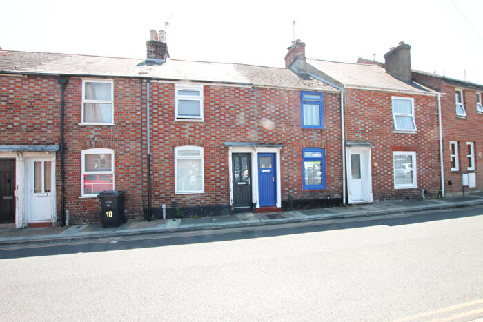 2 Bedroom Terraced House To Rent In Chapel Street, Newport, Isle Of Wight, PO30
