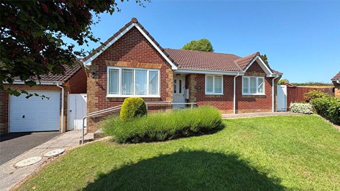 3 Bedroom Bungalow For Sale In Stone Close, Honiton, Devon, EX14
