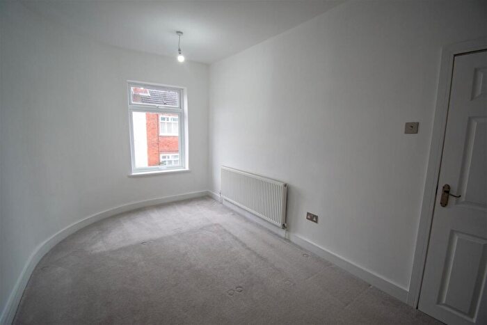 3 Bedroom End Of Terrace House For Sale In Havelock Street, Ripley, DE5