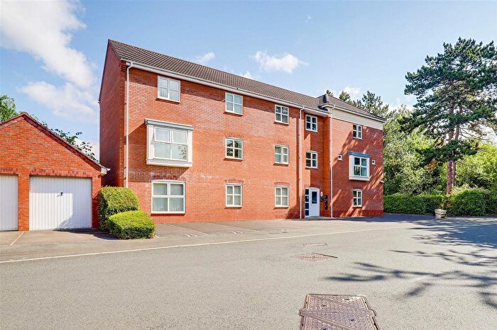 2 Bedroom Flat For Sale In Bradbury Gardens, Ruddington, NG11
