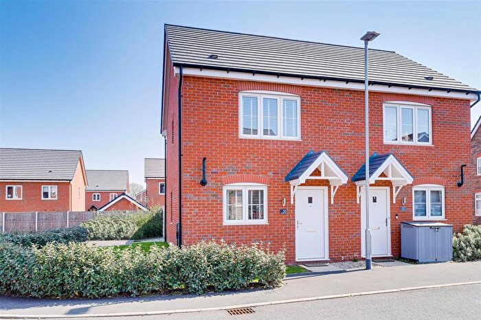 2 Bedroom Semi-Detached House For Sale In Elizabeth Drive, Edwalton, NG12