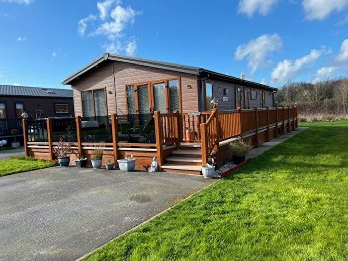 2 Bedroom Mobile/park Home For Sale In Abbey Lane, Lathom, Ormskirk, L40