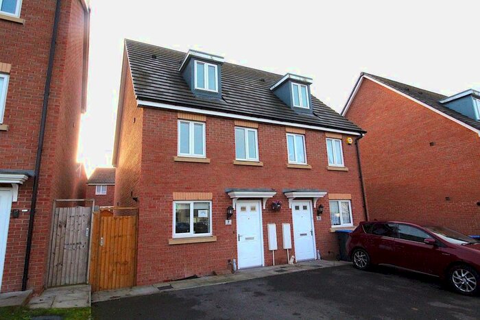 3 Bedroom Semi-Detached House To Rent In Levy Close, Rounds Gardens, Rugby, CV21