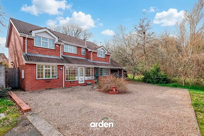 5 Bedroom Detached House For Sale In Lineholt Close, Redditch, B98