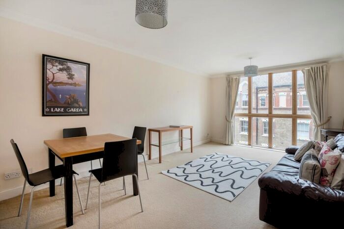 2 Bedroom Apartment To Rent In Folgate Street London, E1