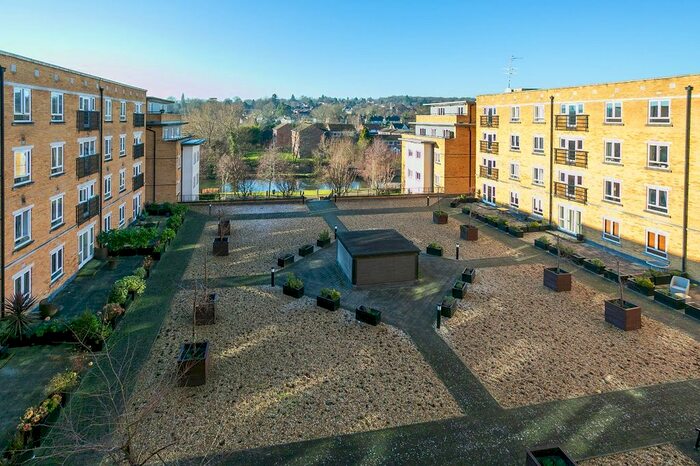 2 Bedroom Flat To Rent In Ovaltine Drive, Kings Langley, Hertfordshire, WD4