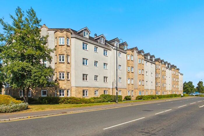 2 Bedroom Flat For Sale In Lloyd Court, Farme Cross, Rutherglen, Glasgow, G73
