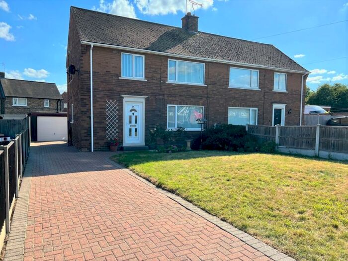 3 Bedroom Semi-Detached House To Rent In Dadley Road, Carlton-in-Lindrick, Worksop, S81