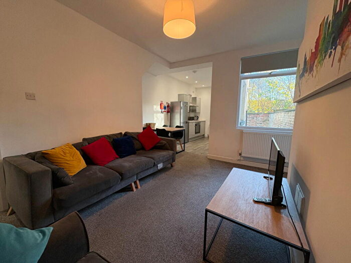 4 Bedroom Terraced House To Rent In Scarsdale Street, Salford, M6