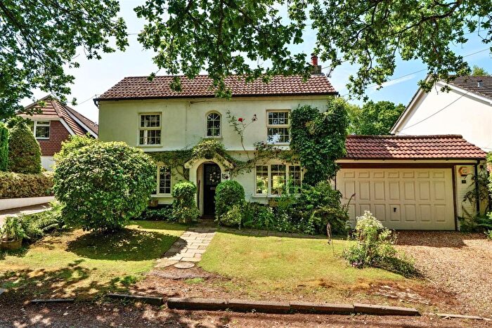 3 Bedroom Detached House For Sale In Award Road, Wimborne, BH21