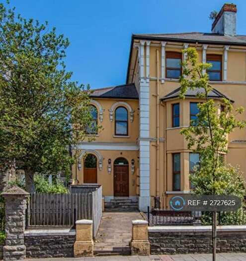 2 Bedroom Penthouse To Rent In Newport Road, Cardiff, CF24