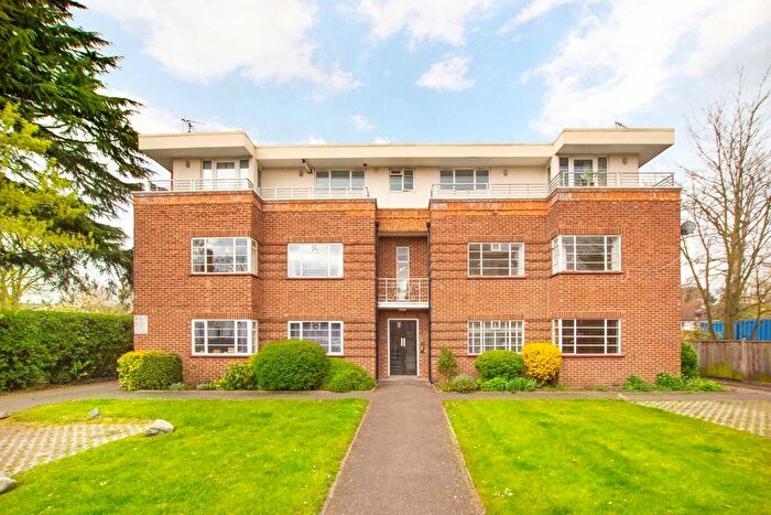 2 Bedroom Flat To Rent In London Road, Twickenham, TW1