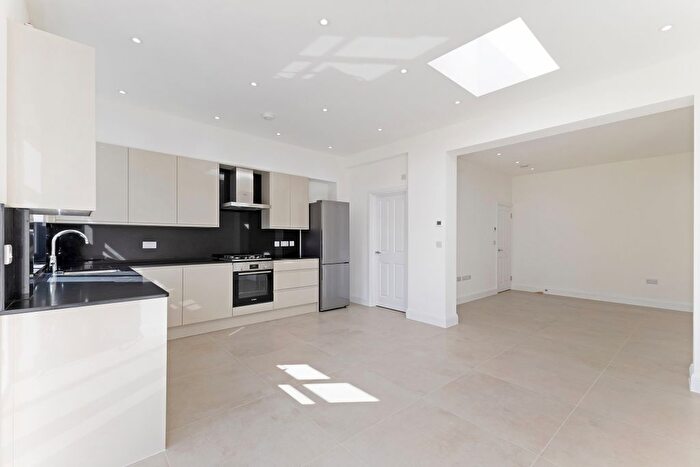 4 Bedroom Flat To Rent In Liddell Gardens, London, NW10