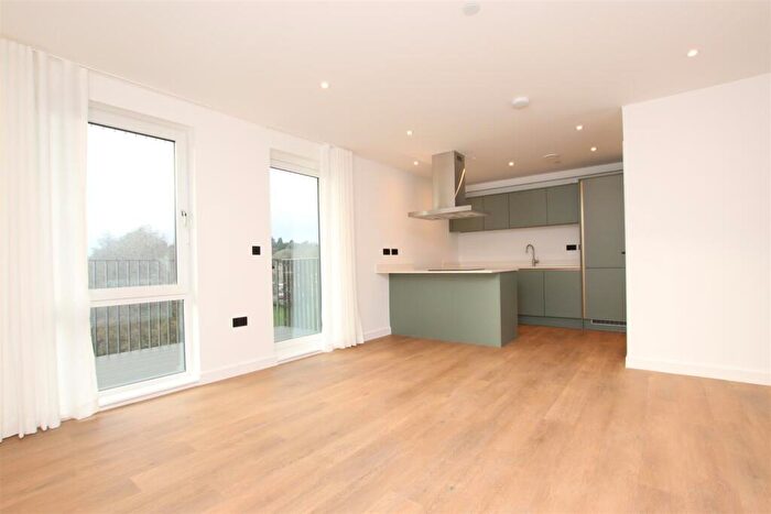 2 Bedroom Flat To Rent In The Willows, Windsor Bridge Road, Bath, BA2