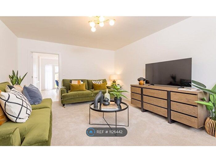 3 Bedroom Semi-Detached House To Rent In Lectern, Wavendon, MK17