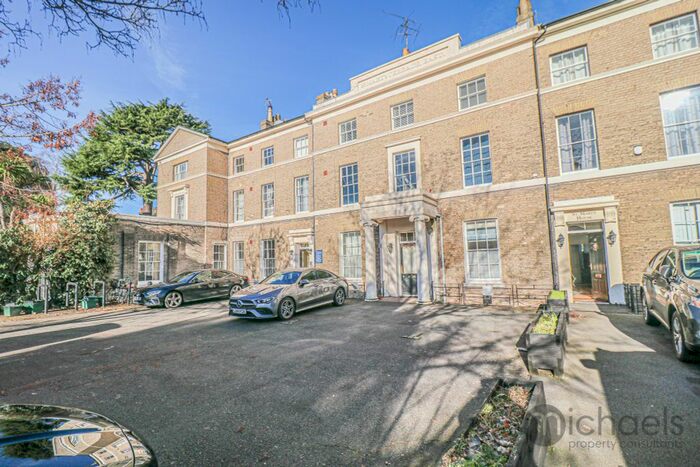 2 Bedroom Flat To Rent In Lexden Road, Colchester, CO3