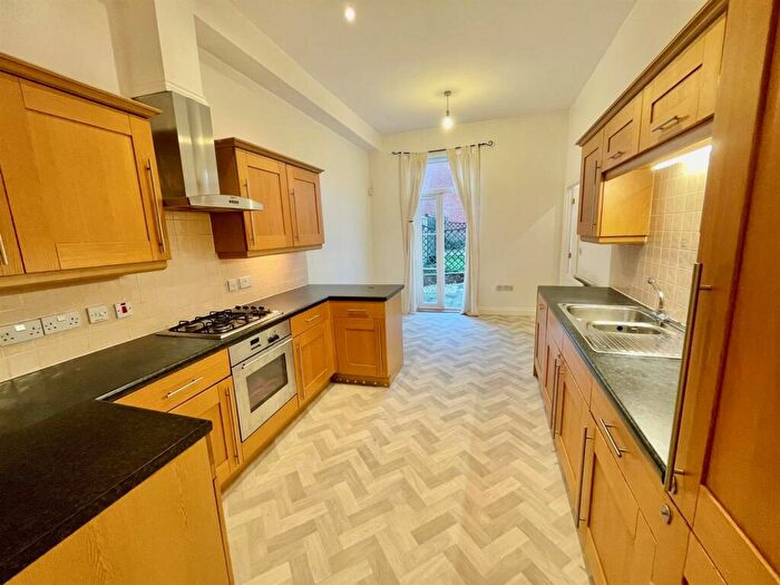 3 Bedroom Terraced House For Sale In Mosquito Way, Hatfield, AL10