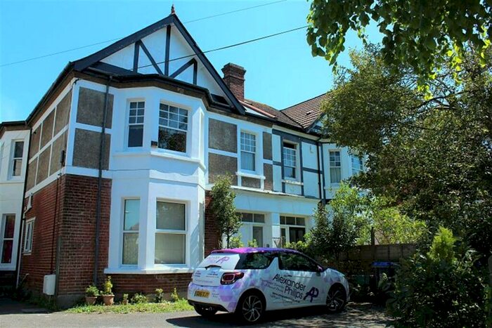 1 Bedroom Flat To Rent In Belsize Road, Worthing, BN11