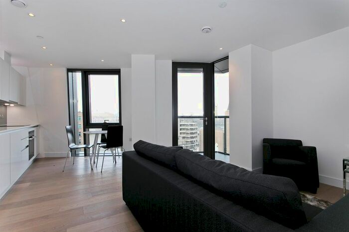 2 Bedroom Flat To Rent In Parliament House, Black Prince Road, London, SE1