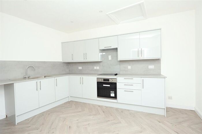2 Bedroom Flat To Rent In Uff, High Street, Heathfield, TN21