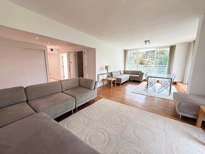 4 Bedroom Flat To Rent In West Cliff Road Admirals Walk, Bournemouth, BH2