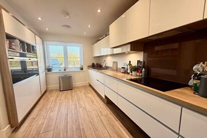 3 Bedroom Property To Rent In Darcy Close, Pontefract, WF8