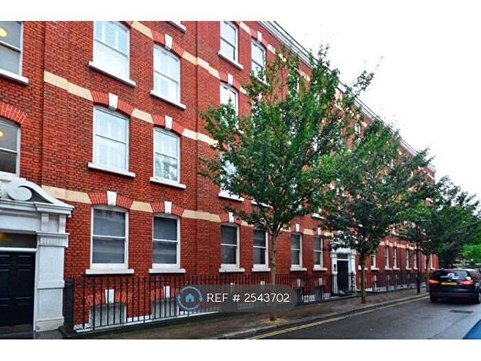 3 Bedroom Flat To Rent In Cosway Mansions, London, NW1