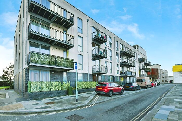 2 Bedroom Flat For Sale In Brittany Street, Plymouth, PL1