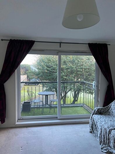 1 Bedroom Flat To Rent In Gowan Lea, Woodford Road, London, E18