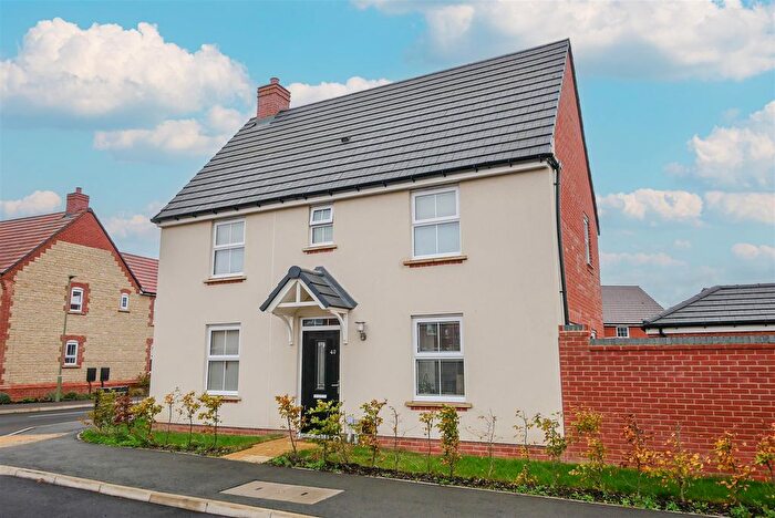 3 Bedroom Detached House For Sale In Gerard Avenue, Benson, OX10