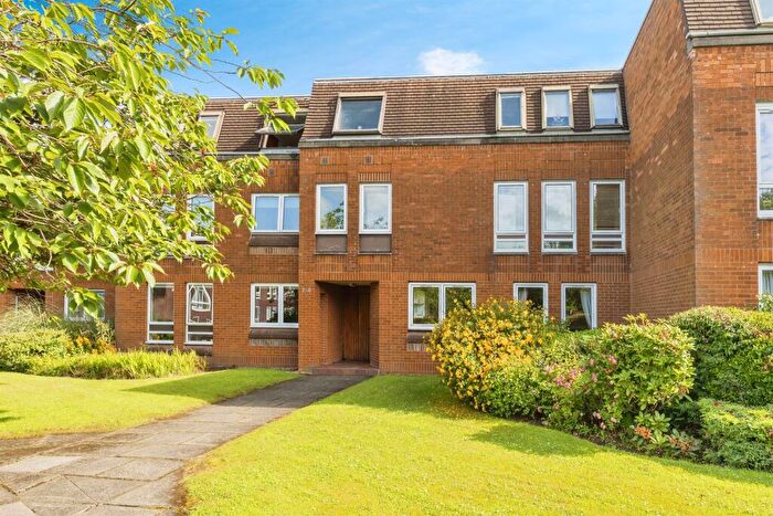 2 Bedroom Flat For Sale In Clarence Gardens, Hyndland, Glasgow, G11