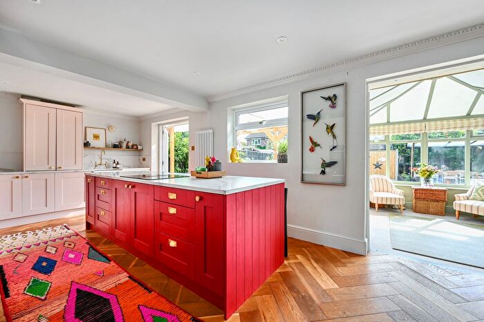 4 Bedroom Detached House For Sale In Quinnell Drive, Hailsham, BN27