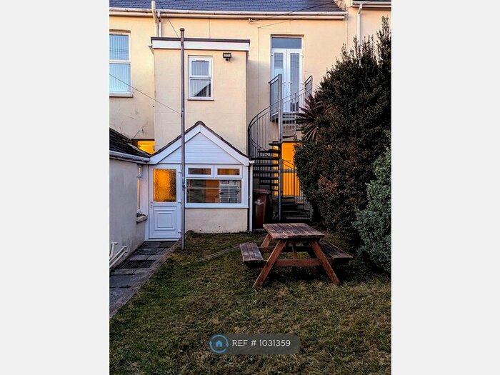 1 Bedroom Flat To Rent In Haddington Road, Plymouth, PL2