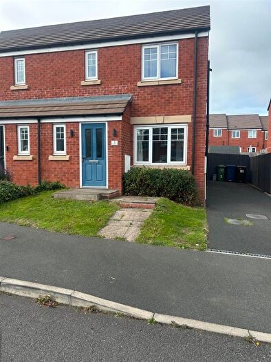 3 Bedroom Apartment To Rent In Harston Grove, Stone, ST15