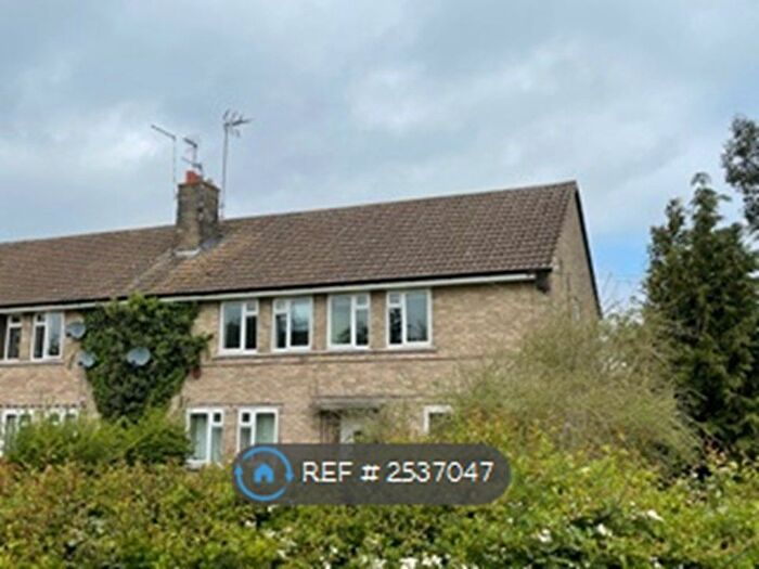 2 Bedroom Flat To Rent In Barnards Way, Brigstock, Kettering, NN14