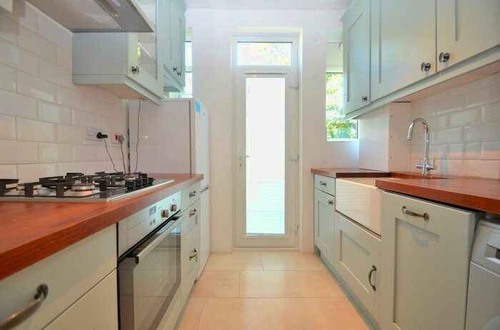 3 Bedroom Flat To Rent In St. Peters Road, Croydon, CR0