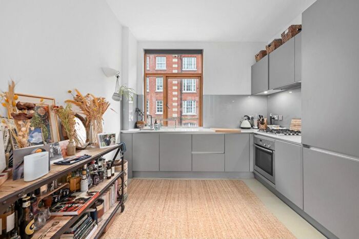 1 Bedroom Flat For Sale In Minerva Street, London, E2