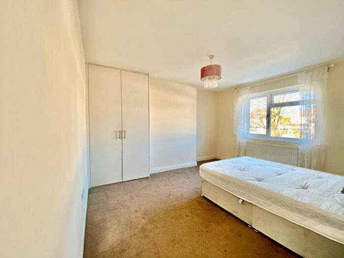 3 Bedroom Terraced House For Sale In Wykeham Road, HA3