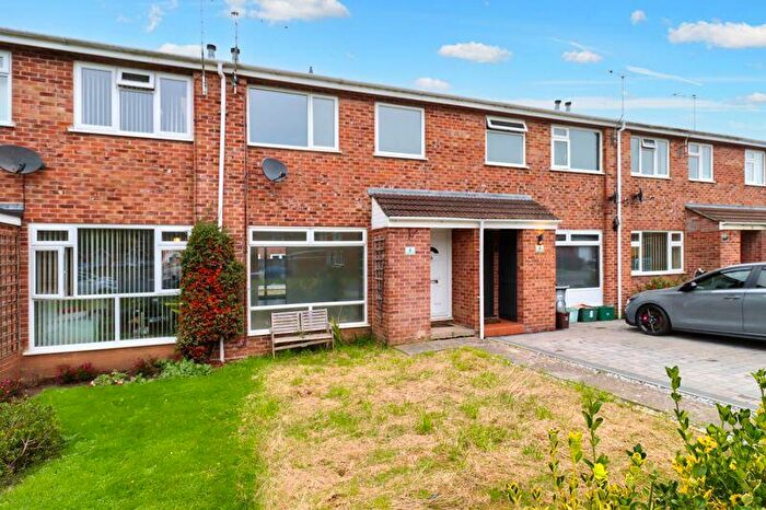 3 Bedroom Terraced House To Rent In Meadow Croft, Weston-Super-Mare, BS24