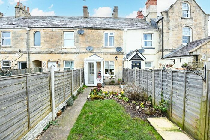 2 Bedroom Cottage For Sale In Clarks Place, Trowbridge, BA14