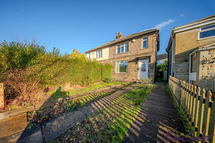 3 Bedroom Semi-Detached House For Sale In Cooper Lane, Bradford, BD6